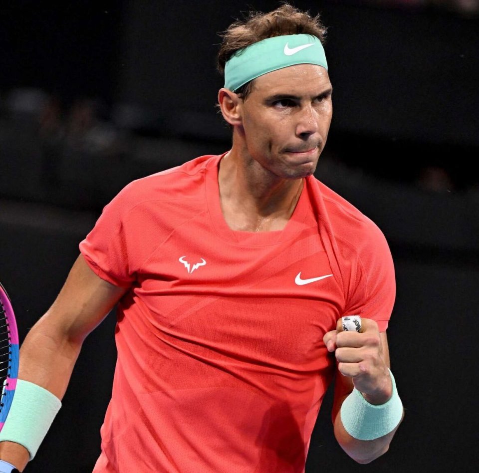 爱游戏手游险胜引发热议！，纳达尔在公牛比赛中重返赛场赛场气氛高涨的简单介绍