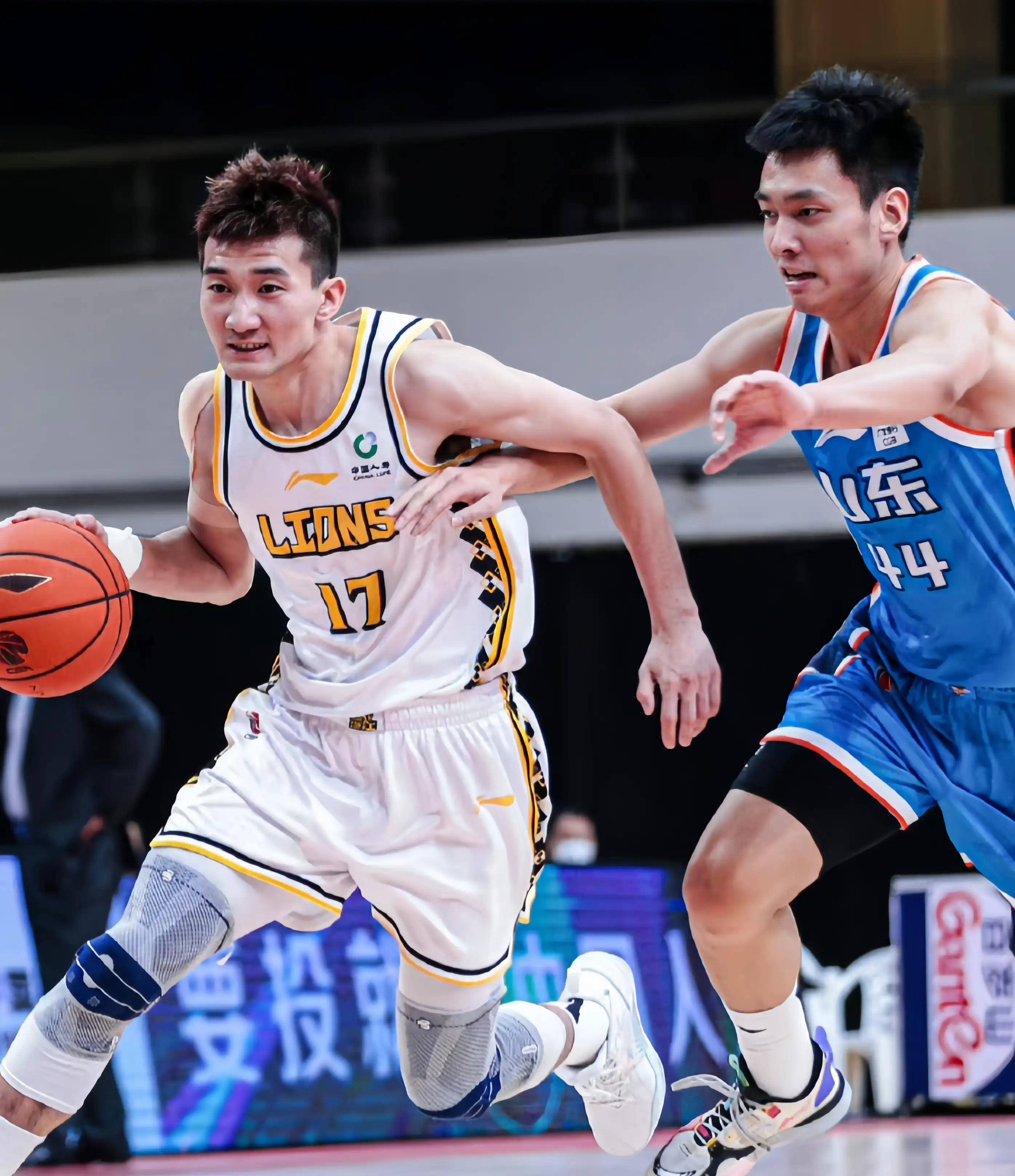 包含纽约尼克斯迎CBA常规赛关键赛，转会期主帅复盘，话题不断，心理建设被强调的词条